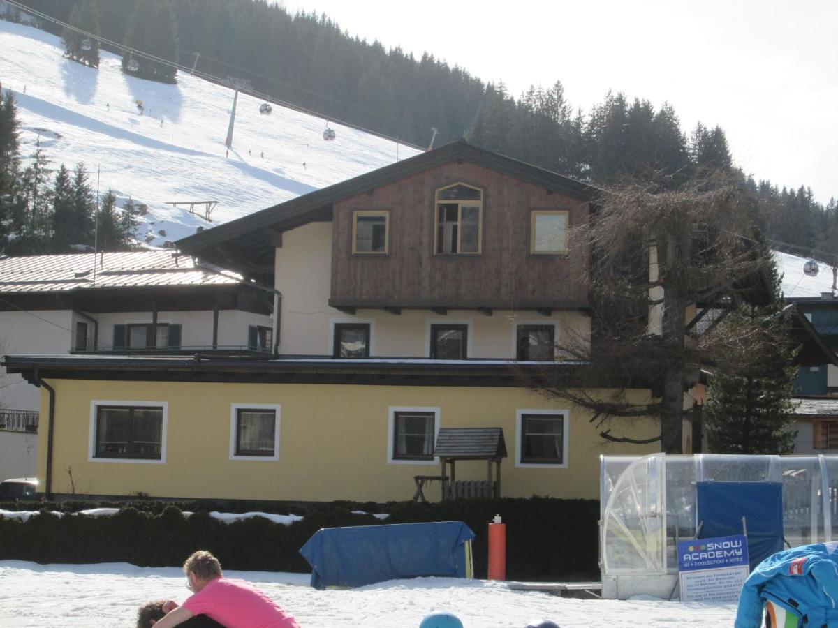 Pension Kohlbründl Saalbach-Hinterglemm Dış mekan fotoğraf